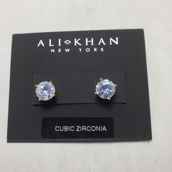 Ali Khan cubic Zirconia stud earring with gold frame 8MM - Picture 2 of 5